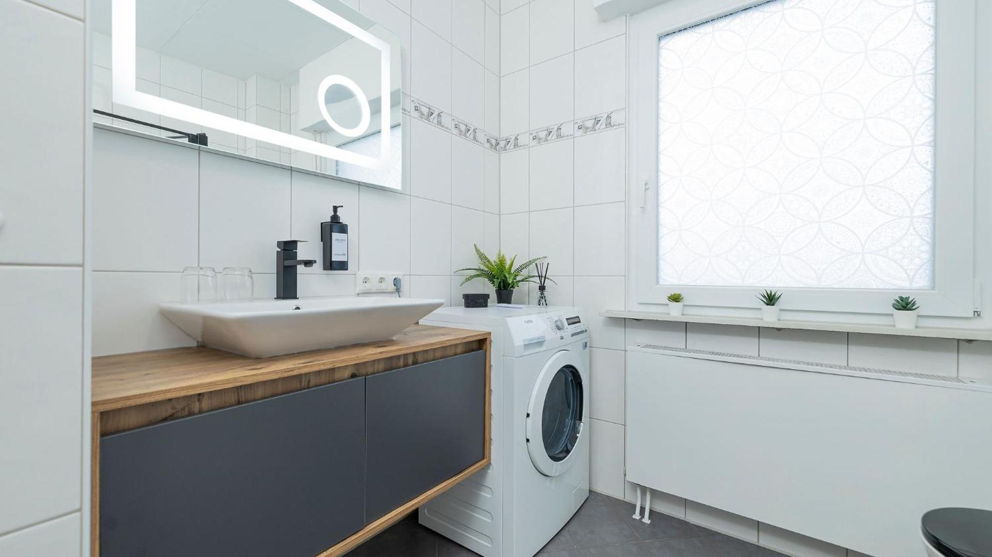 Luxx Home Mm, Airport- Fuer 7 Personen-Parken-Kueche Trunkelsberg Bagian luar foto